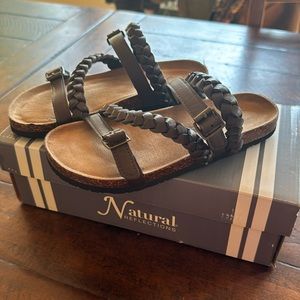 Natural Reflections Sarafina Women’s Sandals -brown Size 6 these run small!